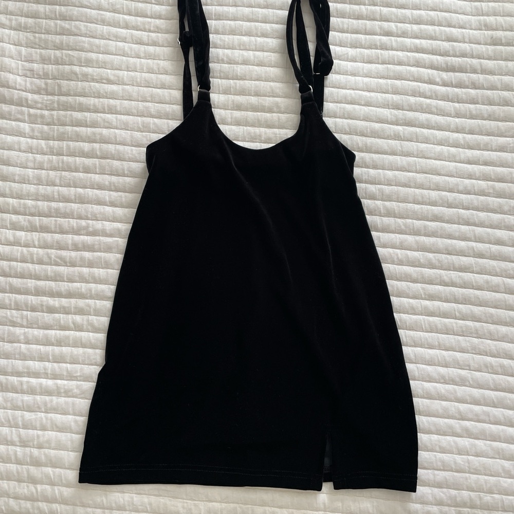 Boutique Emory Park Black Velvet Mini Dress